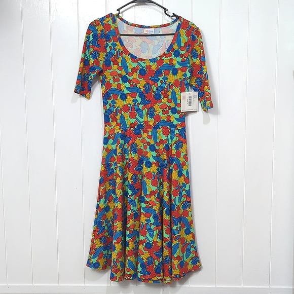 LuLaRoe Dresses & Skirts - ⭐NWT Floral Nicole Dress